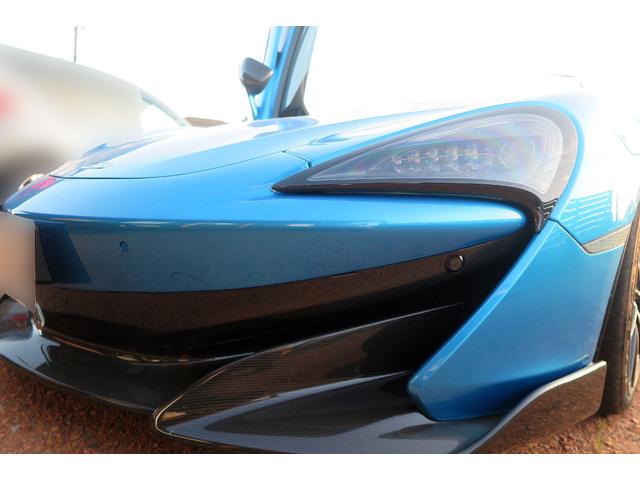 600LTスパイダー ベースグレード カーボンEX、IN アルカンターラレーシングS P ZERO TROFEO R 10スポークAW スポーツエキゾースト 屋内保管車 雨天未使用 ディーラー記録簿(11枚目)