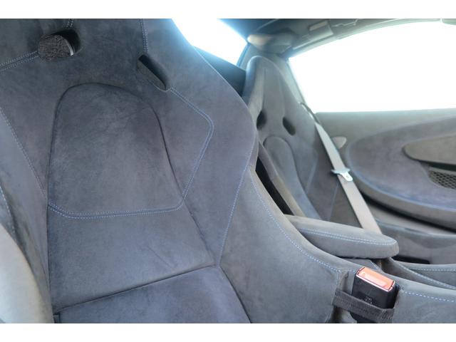 600LTスパイダー ベースグレード カーボンEX、IN アルカンターラレーシングS P ZERO TROFEO R 10スポークAW スポーツエキゾースト 屋内保管車 雨天未使用 ディーラー記録簿(29枚目)