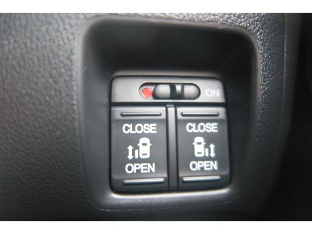 N-BOX G ターボSSパッケージ 2023年製タイヤ スタッドレス付きAW4本付属 Bluetooth ナビ 地デジ ETC ドラレコ 両側電動スライド R6年3月バッテリー交換 取扱説明書 スペアキー(49枚目)