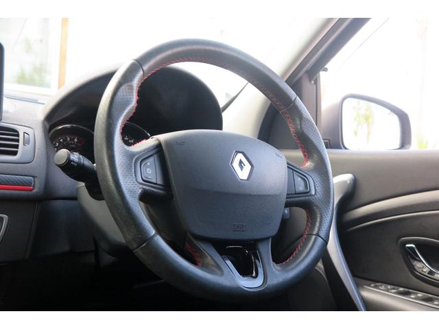 メガーヌエステート GTライン ナビ 地デジ バックモニター ETC ステアリモコン ハーフレザー 17インチ 取説(30枚目)