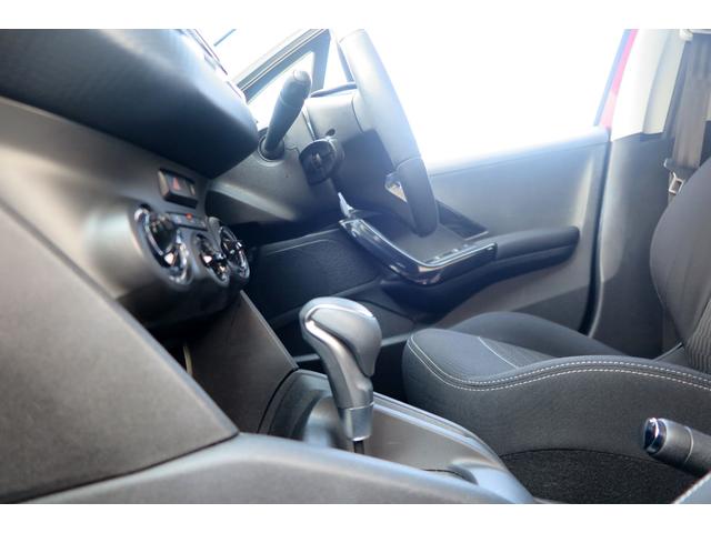 ２０８ スタイル　Ｂｌｕｅｔｏｏｔｈ　ナビ　地デジ　バックモニター　ＥＴＣ　Ｆ２０２３タイヤＲ２０２４タイヤ　記録簿　取説　スペアキー（40枚目）