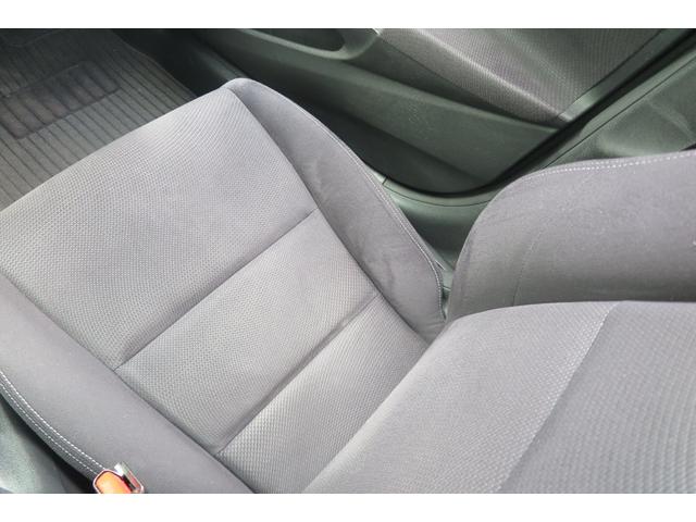 インサイト Ｇ　後期　１オーナー車　ドラレコ　ナビ　地デジ　ステアリモコン　２０２２タイヤ　バックモニター　ＥＴＣ　ＨＩＤ　保証書　取説　スペアキー（35枚目）