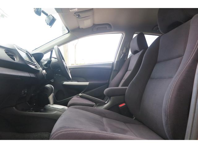 インサイト Ｇ　後期　１オーナー車　ドラレコ　ナビ　地デジ　ステアリモコン　２０２２タイヤ　バックモニター　ＥＴＣ　ＨＩＤ　保証書　取説　スペアキー（40枚目）