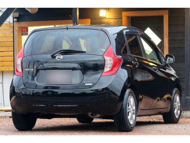 ノート Ｘ　ナビ　地デジ　プッシュスタート　インテリキー　アイドリングＳ　法定２４ヵ月点検（9枚目）