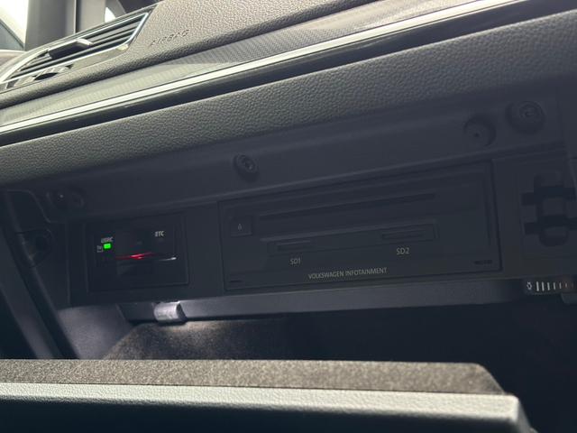 ゴルフRヴァリアント ベースグレード 後期/Eibachダウンサス/DTE SYSTEMSサブコン/レゾネーターデリート/Maxtonエアロ/MST Performanceエアクリ/ECSターボマフラーデリート/DIXCELブレーキパッド(43枚目)