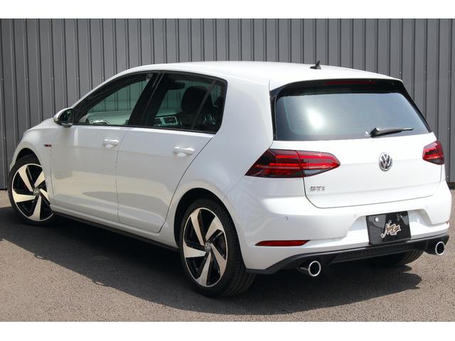 ゴルフＧＴＩ ベースグレード　ｍｋ７．５　６ＭＴ　オリジナル　ドラレコ　デジタルメータークラスター　Ｄｉｓｃｏｖｅｒ　Ｐｒｏ　ＬＥＤヘッドライト　ＤＣＣ　アダプティブクルーズコントロール（3枚目）