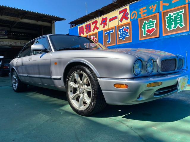 ＸＪ ＸＪＲ　４．０スーパーチャージドＶ８　ＸＪＲ　４．０　スーパーチャージド　Ｖ８　買取仕入（33枚目）