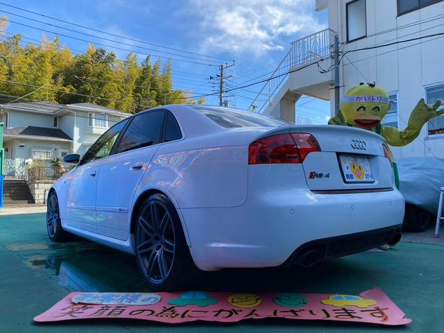 アウディ ＲＳ４