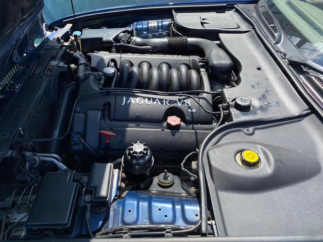 ＸＪ ＸＪ　エグゼクティブ４．０－Ｖ８　買取仕入（33枚目）