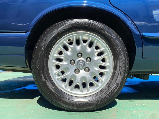 ＸＪ ＸＪ　エグゼクティブ４．０－Ｖ８　買取仕入（47枚目）