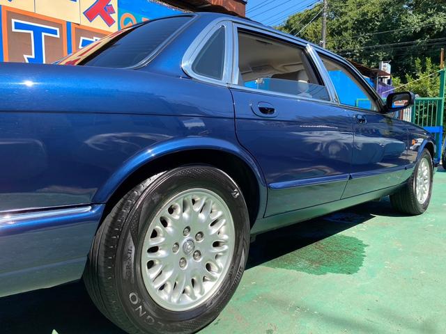 ＸＪ ＸＪ　エグゼクティブ４．０－Ｖ８　買取仕入（58枚目）