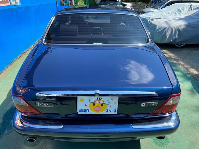 ＸＪ ＸＪ　エグゼクティブ４．０－Ｖ８　買取仕入（61枚目）