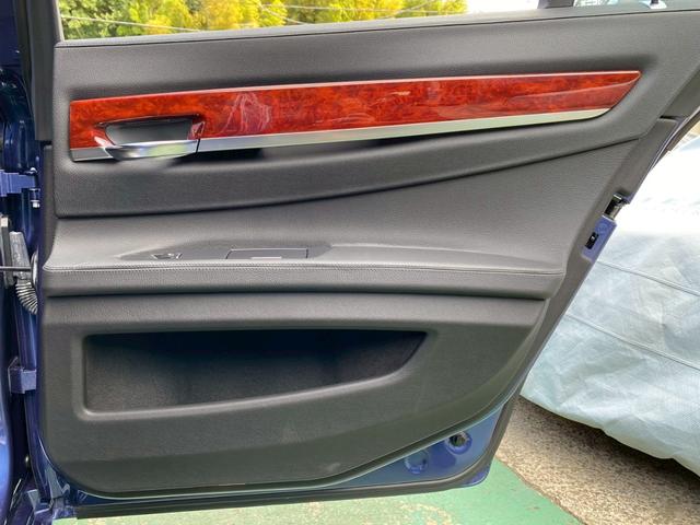 B7 ビターボ リムジンオールラッド 買取仕入 左ハンドル(16枚目)