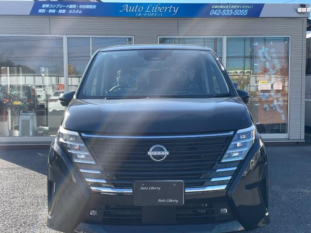 セレナ ｅ－パワー　ハイウェイスターＶ　日産オリジナルナビ取付パッケージ（ステアリングスイッチ（オーディオ）、６スピーカー、ＴＶアンテナ、ＧＰＳアンテナ、リヤビューモニター用プリハーネス）（3枚目）