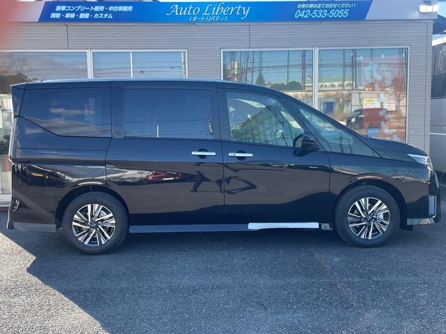 セレナ ｅ－パワー　ハイウェイスターＶ　日産オリジナルナビ取付パッケージ（ステアリングスイッチ（オーディオ）、６スピーカー、ＴＶアンテナ、ＧＰＳアンテナ、リヤビューモニター用プリハーネス）（5枚目）