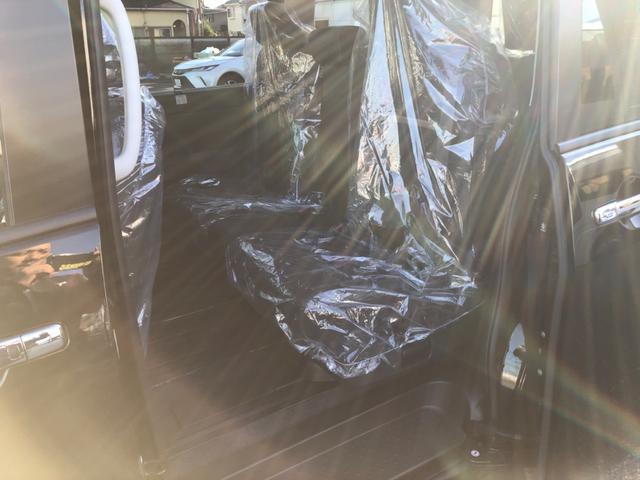 セレナ ｅ－パワー　ハイウェイスターＶ　日産オリジナルナビ取付パッケージ（ステアリングスイッチ（オーディオ）、６スピーカー、ＴＶアンテナ、ＧＰＳアンテナ、リヤビューモニター用プリハーネス）（26枚目）