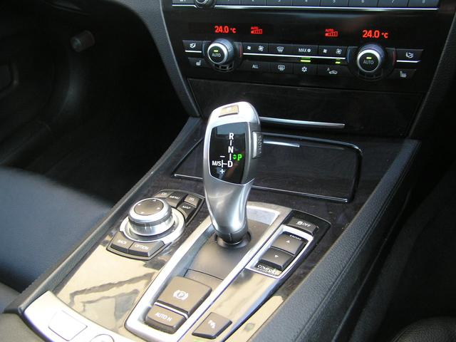 740i 黒革 サンルーフ 整備記録あり(9枚目)
