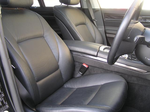 740i 黒革 サンルーフ 整備記録あり(11枚目)