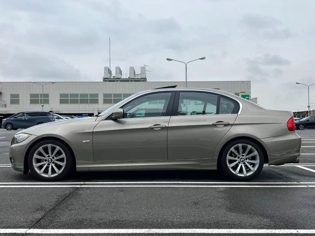 ３シリーズ ３２０ｉ　エクセレンスエディション（9枚目）