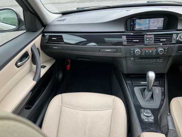 ３シリーズ ３２０ｉ　エクセレンスエディション（23枚目）