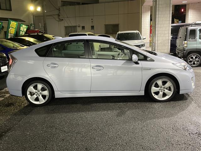 プリウス Ｓツーリングセレクション　ＨＤＤナビ　ビルトインＥＴＣ　ＬＥＤヘッドライト（23枚目）