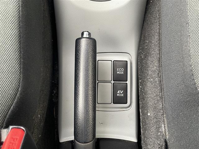 アクア S ワンオーナー ETC SDナビ バックカメラ(31枚目)