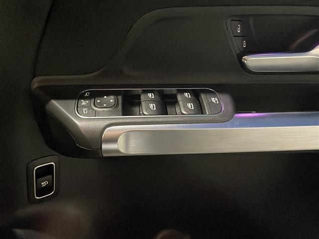 ＧＬＢ ＧＬＢ２００ｄ　４マチック　ＡＭＧラインパッケージ　レーダーセーフティ　ドラレコ３カメ（13枚目）