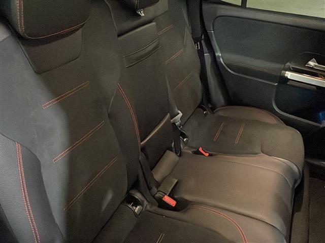 ＧＬＢ ＧＬＢ２００ｄ　４マチック　ＡＭＧラインパッケージ　レーダーセーフティ　ドラレコ３カメ（16枚目）