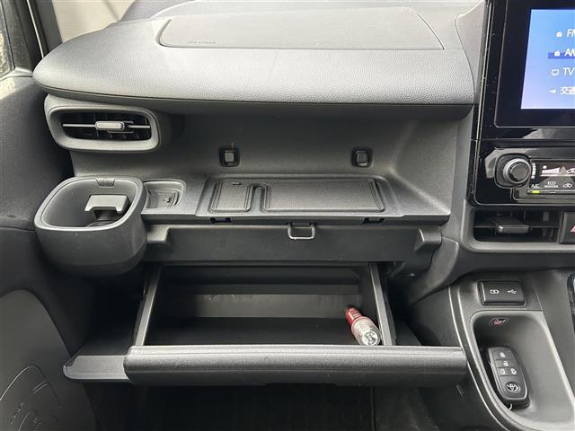 シエンタ ハイブリッドＧ　純正ナビ両側パワスラクルコンバックカメラ（19枚目）