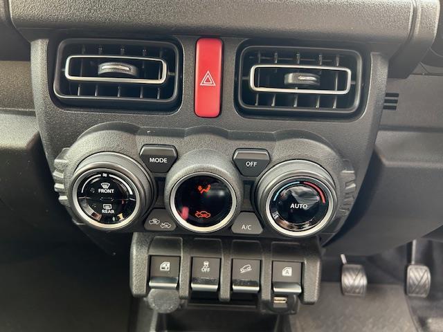 ジムニー XC ワンオーナー/ショウワガレージルーフラック/ガルシアシスコ16インチホイール/リフトアップサスペンション/ETC2.0/ドライブレコーダー/シートヒーター/クルーズコントロール/LEDヘッドライト(4枚目)