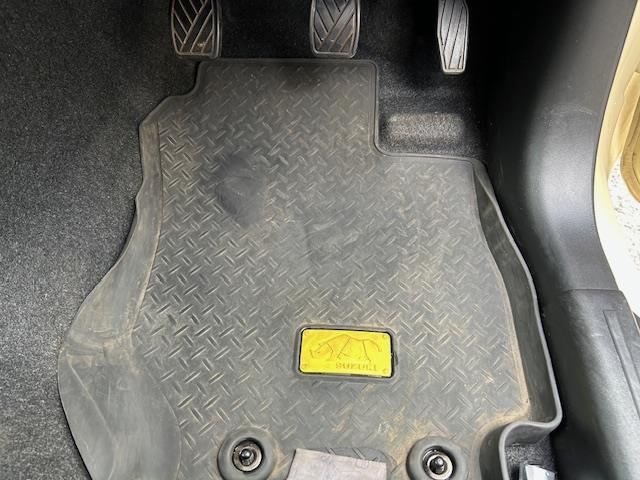 ジムニー XC ワンオーナー/ショウワガレージルーフラック/ガルシアシスコ16インチホイール/リフトアップサスペンション/ETC2.0/ドライブレコーダー/シートヒーター/クルーズコントロール/LEDヘッドライト(15枚目)