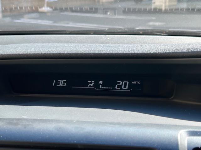 ステップワゴンスパーダ Z HDDナビエディション 両側パワースライドドア/純正ナビ/フリップダウンモニター(10枚目)