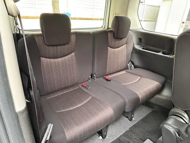 セレナ ハイウェイスター　Ｖセレ＋セーフティＩＩ　ＳＨＶ　両側パワスラ／エマージェンシーブレーキ（20枚目）