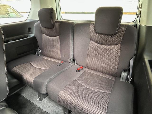 セレナ ハイウェイスター　Ｖセレ＋セーフティＩＩ　ＳＨＶ　両側パワスラ／エマージェンシーブレーキ（21枚目）