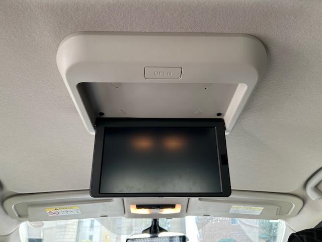 セレナ ハイウェイスターＶ　両側パワースライドドア／後席モニター／全方位カメラ（29枚目）