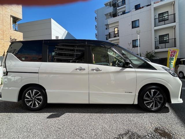 セレナ ハイウェイスターＶ　両側パワースライドドア／後席モニター／全方位カメラ（40枚目）