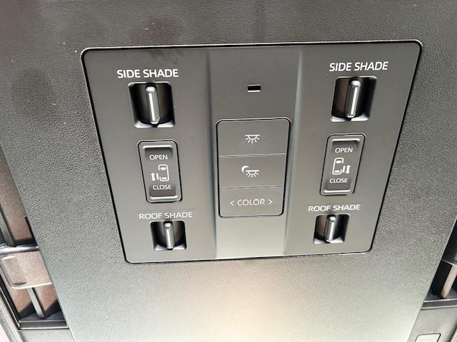 ヴェルファイアハイブリッド Ｚ　プレミア　純正ナビ／両側パワスラ／サンルーフ／ＥＴＣ（28枚目）