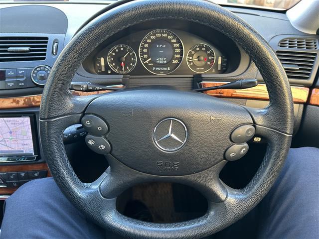 Eクラスステーションワゴン E300 ステーションワゴン ☆社外ナビ(フルセグTV、CD、DVD、Bluetooth)/全席シートヒーター/パワーシート/クルーズコントロール/全席レザーシート/サンルーフ/ルーフレール(5枚目)