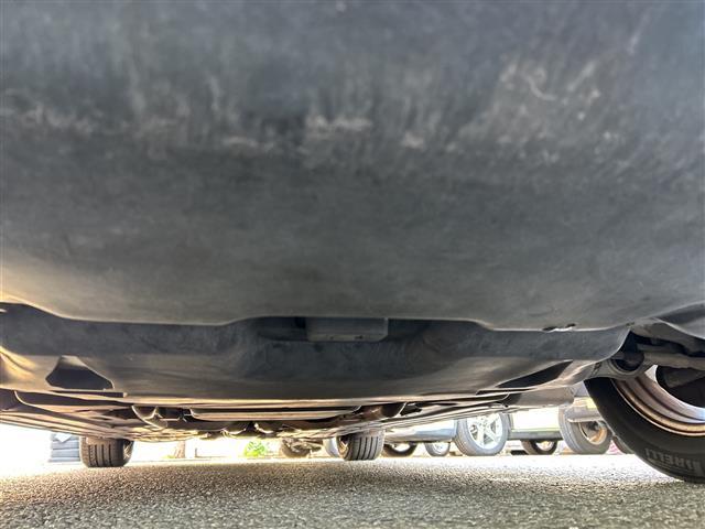 Eクラスステーションワゴン E300 ステーションワゴン ☆社外ナビ(フルセグTV、CD、DVD、Bluetooth)/全席シートヒーター/パワーシート/クルーズコントロール/全席レザーシート/サンルーフ/ルーフレール(27枚目)