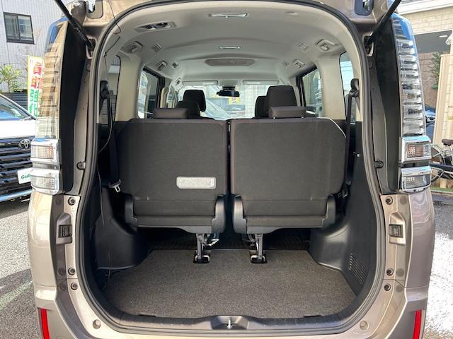 ヴォクシー X 純正ナビ(ワンセグTV、CD、Bluetooth)/片側パワースライド/電動格納ミラー/レーンアシスト/横滑り防止/衝突軽減ブレーキ/ETC/デジタルルームミラー(30枚目)