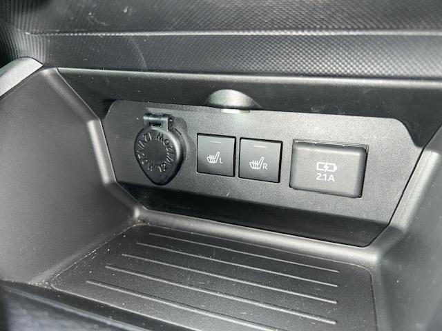 ライズ Z 純正ナビ(フルセグ・DVD・CD・SD・Bluetooth・FM・AM)バックカメラ/前後ドライブレコーダー/レーダークルーズコントロール/衝突軽減ブレーキ/シートヒーター/ETC/純正ドアバイザー(11枚目)