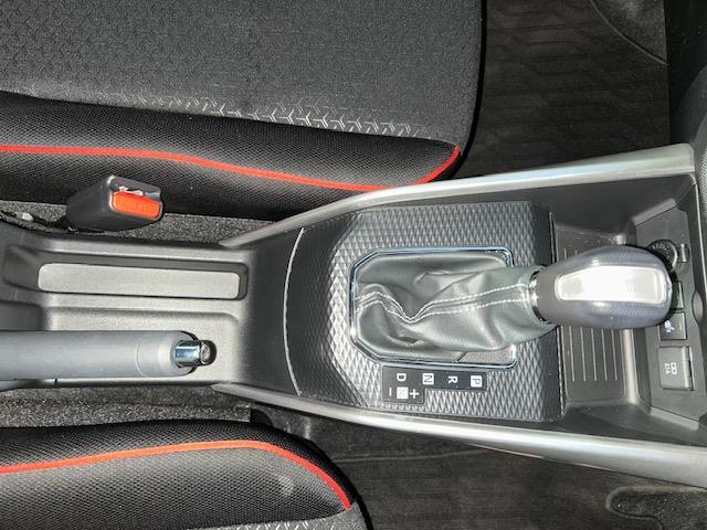 ライズ Z 純正ナビ(フルセグ・DVD・CD・SD・Bluetooth・FM・AM)バックカメラ/前後ドライブレコーダー/レーダークルーズコントロール/衝突軽減ブレーキ/シートヒーター/ETC/純正ドアバイザー(12枚目)