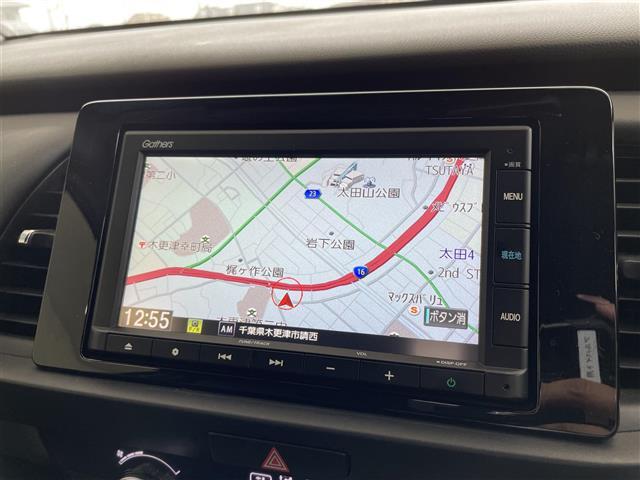 フィット ホーム　ワンオーナー　ＨｏｎｄａＳＥＮＳＩＮＧ　純正Ｇａｔｈｅｒｓナビ　Ｂｌｕｅｔｏｏｔｈオーディオ　バックカメラ　ハーフレザーシート　ＥＴＣ　ドラレコ　　ＬＥＤヘッドライトアダプティブクルーズコントロール（2枚目）