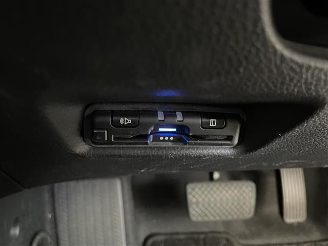 フィット ホーム　ワンオーナー　ＨｏｎｄａＳＥＮＳＩＮＧ　純正Ｇａｔｈｅｒｓナビ　Ｂｌｕｅｔｏｏｔｈオーディオ　バックカメラ　ハーフレザーシート　ＥＴＣ　ドラレコ　　ＬＥＤヘッドライトアダプティブクルーズコントロール（15枚目）