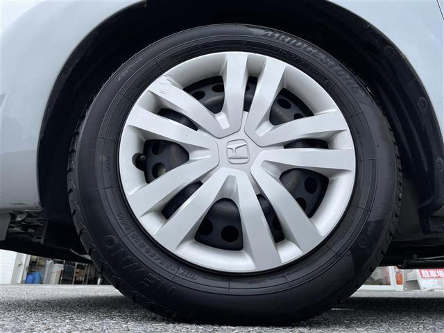 フィット ホーム　ワンオーナー　ＨｏｎｄａＳＥＮＳＩＮＧ　純正Ｇａｔｈｅｒｓナビ　Ｂｌｕｅｔｏｏｔｈオーディオ　バックカメラ　ハーフレザーシート　ＥＴＣ　ドラレコ　　ＬＥＤヘッドライトアダプティブクルーズコントロール（35枚目）