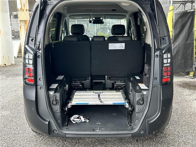 フリード e:HEVクロスター(11枚目)