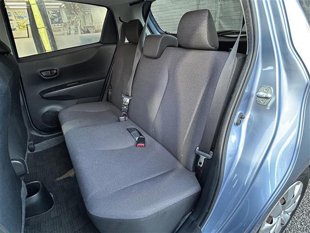 ヴィッツ F スマイルエディション(10枚目)