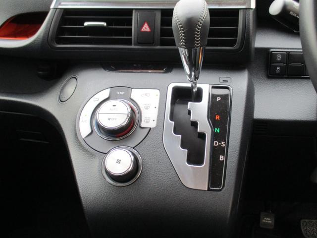 シエンタ G トヨタセーフティセンス アイドリングストップ 禁煙車 フォグ 両側Pスライド SDナビTVフルセグ CDDVD再生Mサーバー Bluetooth Bモニター ナビ連動ETC ドラレコ 16AW 記録簿(29枚目)