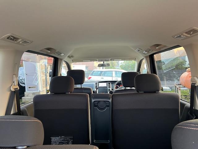 セレナ ハイウェイスター　ＴＶナビ　ＥＴＣ　バックカメラ　ＦＯＧ　アルミ付き　８人乗り　ダブルエアコン　スペアキーあり（5枚目）