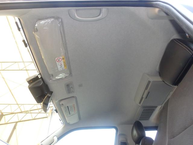 ハイエースバン スーパーＧＬ　ダークプライム　５型　軽油　４ＷＤ　寒冷地　セーフティセンス　Ｗパワスラ　ＬＥＤライト　スマートキー２個　ＳＤナビＴＶ　Ｂカメ　ＥＴＣ２．０　フリップＤモニター　ＷエアＢ　ＡＣ１００Ｖ　ドラレコ　ステアリングスイッチ（70枚目）